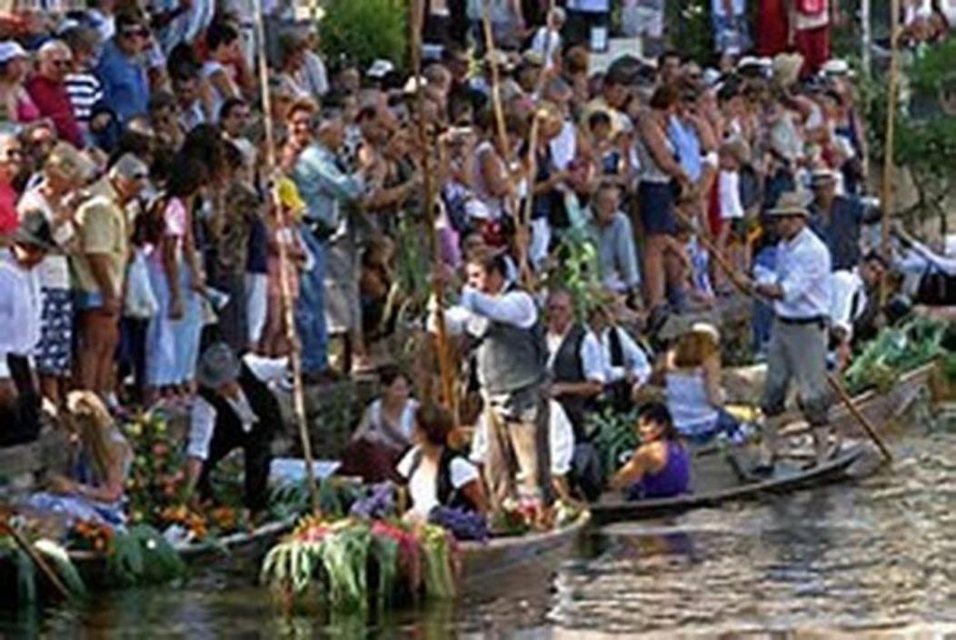vintage home LʼIsle-sur-la-Sorgue Eksteriør billede